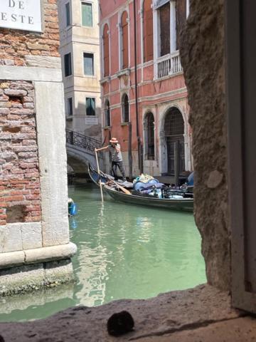 San Marco Apartment With Canal View Venezia Esterno foto