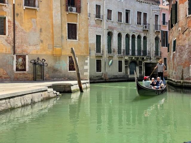 San Marco Apartment With Canal View Venezia Esterno foto